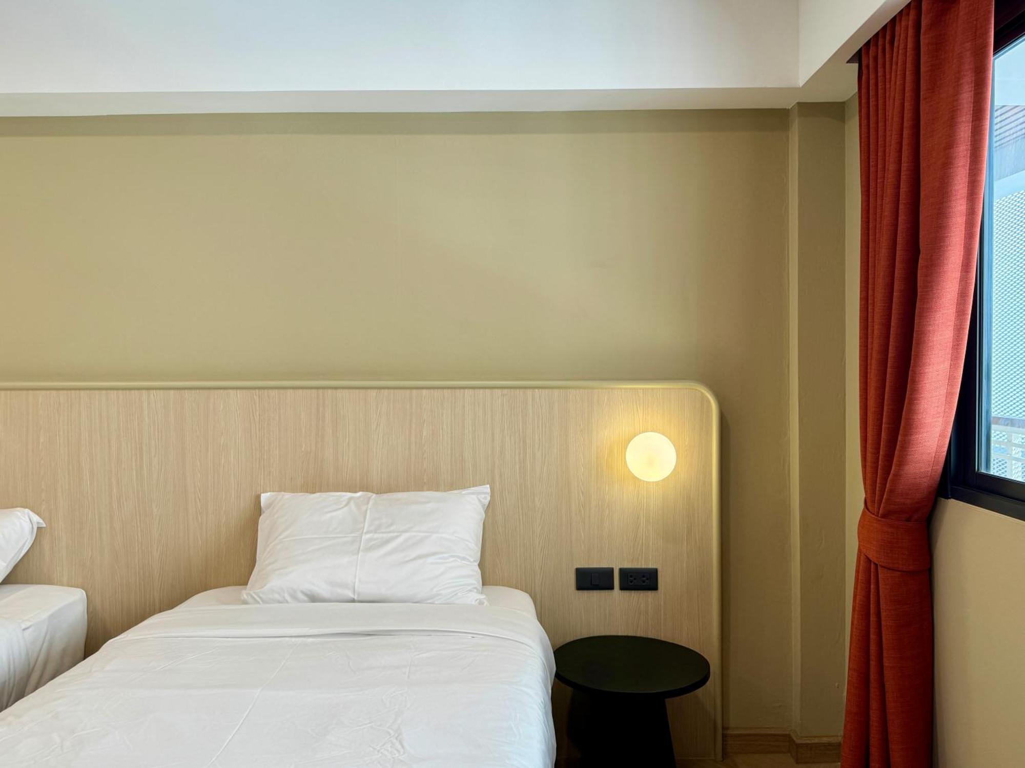 Parcel Hotel Банкок Екстериор снимка